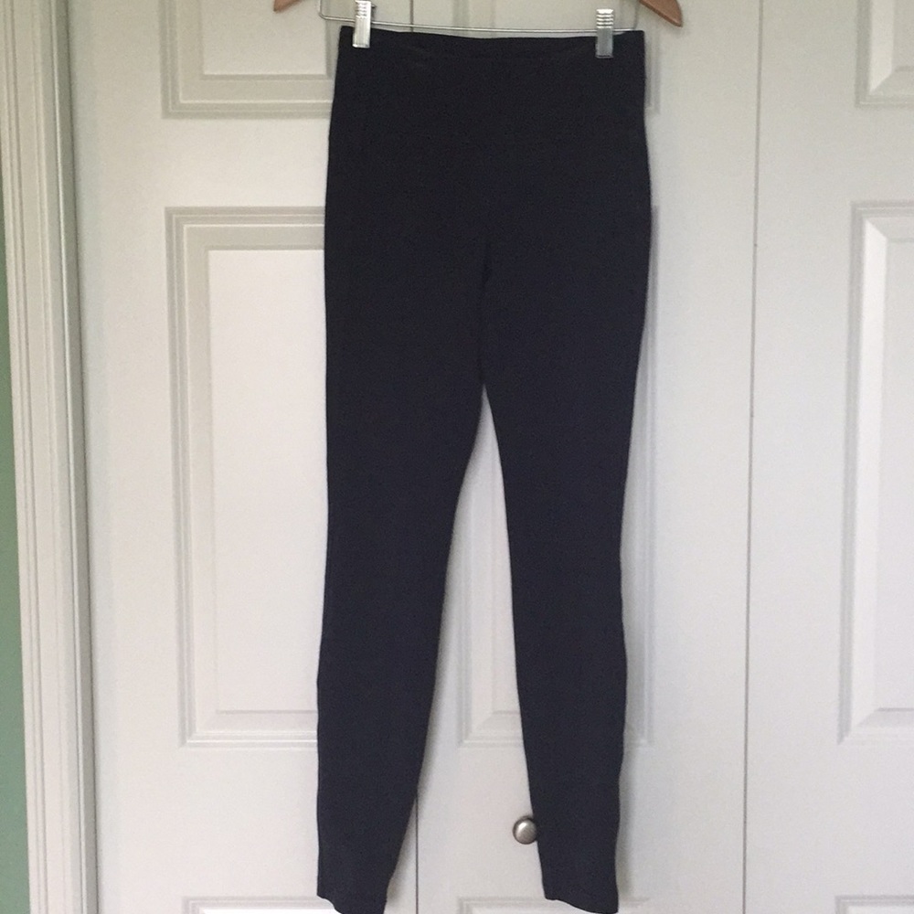 Lululemon yoga pants